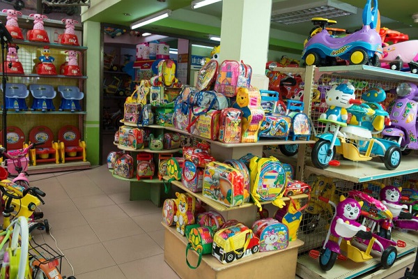 Cách trưng cửa hàng đồ chơi thu hút trẻ em